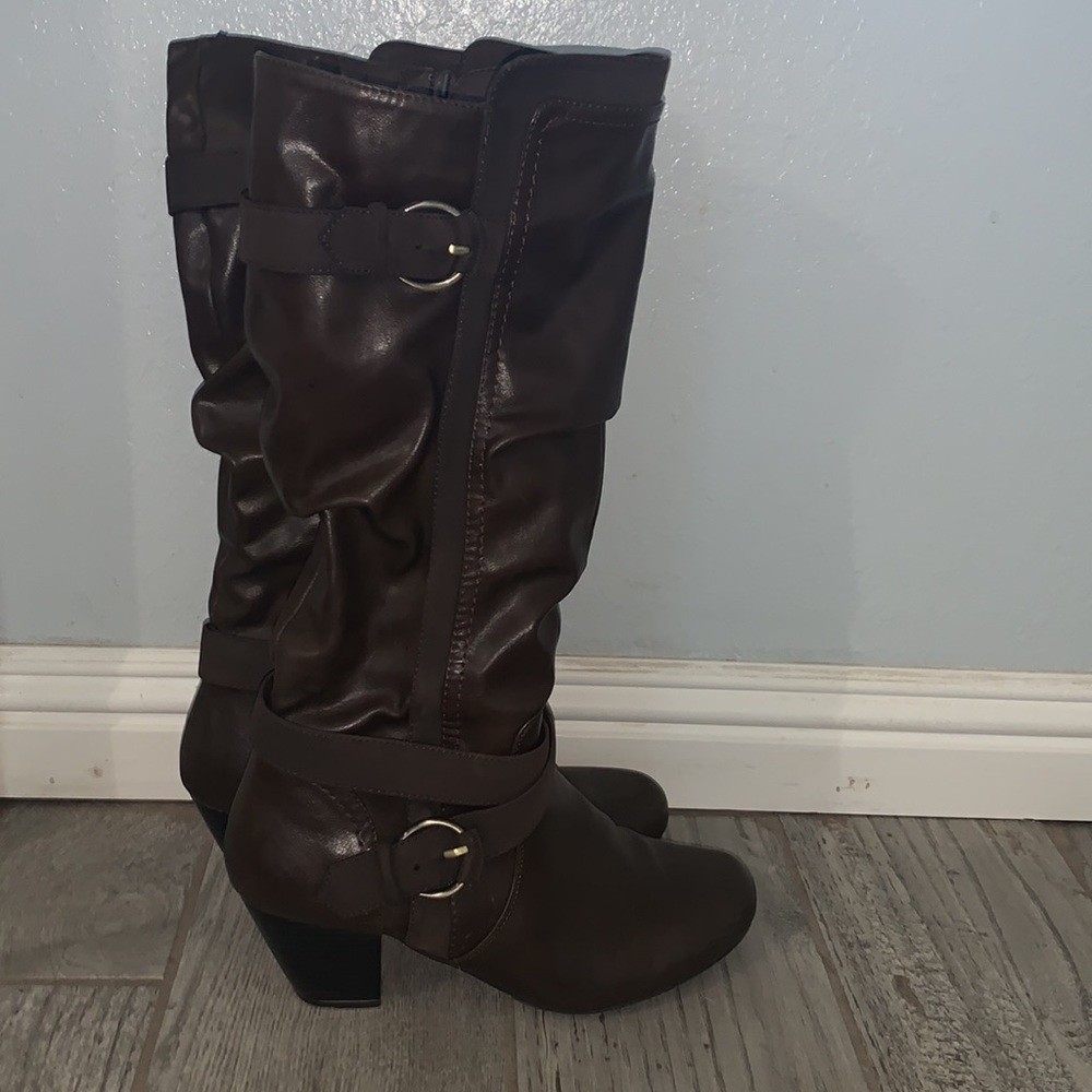 Brown Rialto boots size 8 wide calf friendly - Picture 2 of 7